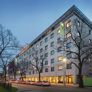 Hotel Express Centre By Ihg
