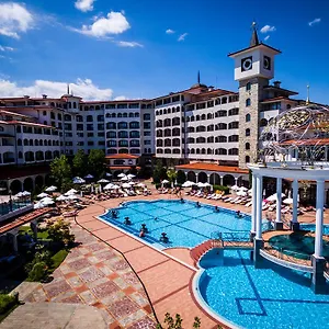 Helena Sands Sluneční pobřeží